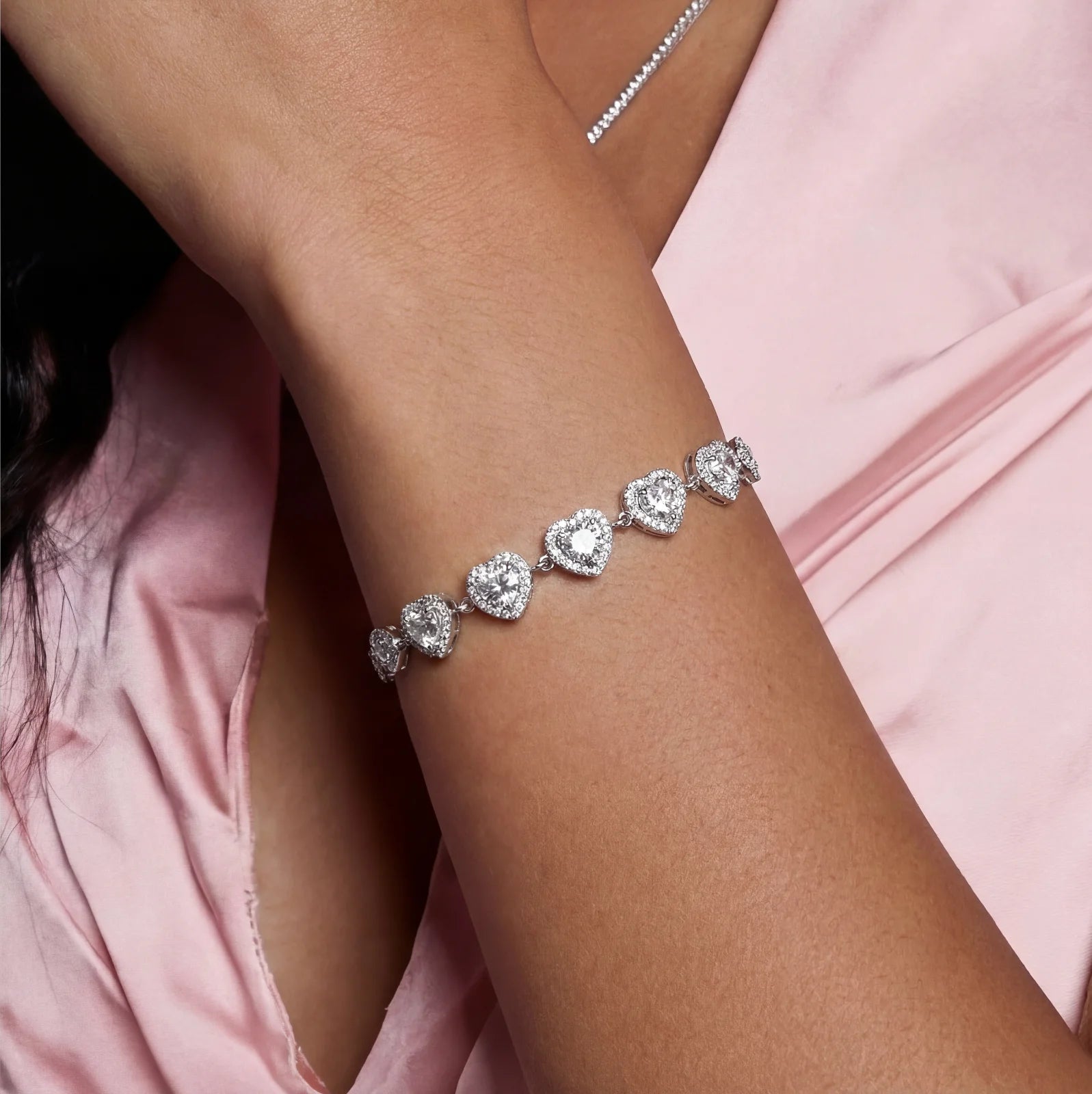 Hearts Moissanite Bracelet by AlbaLuxe AlbaLuxe