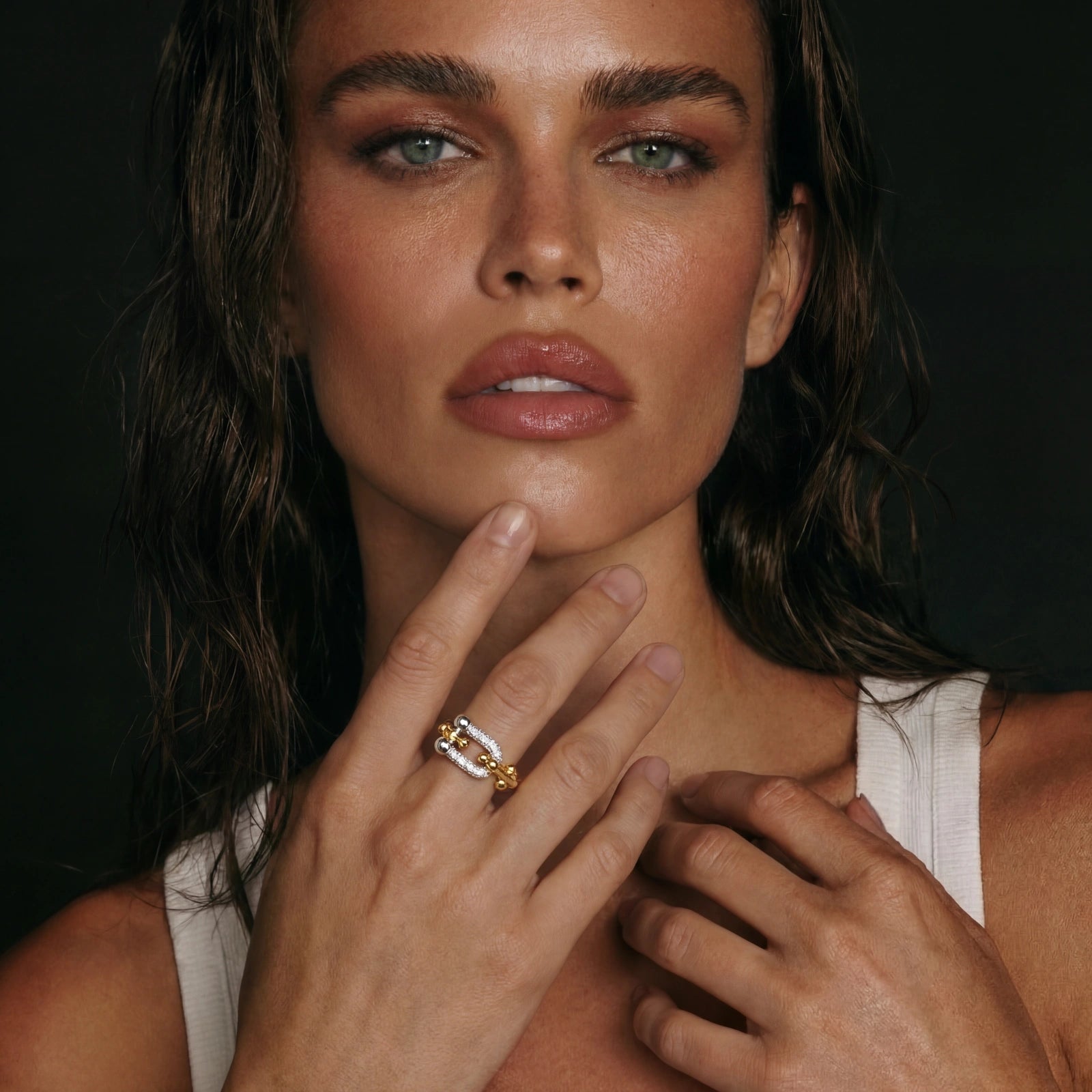 Chain Link Power Ring by AlbaLuxe