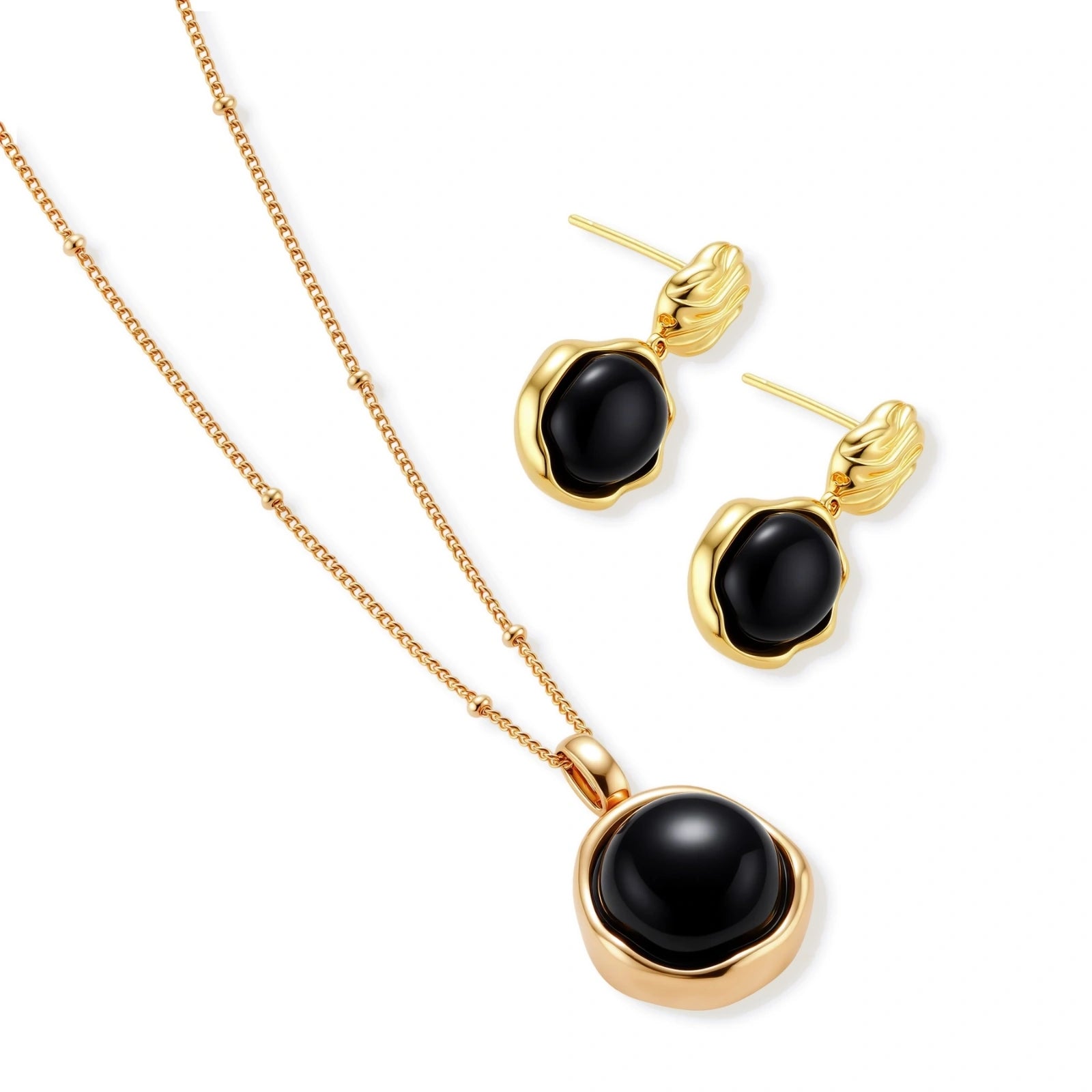 Midnight Agate Circle Necklace by AlbaLuxe