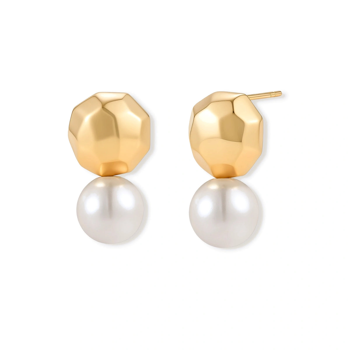 Pair of 18K gold-plated sterling silver stud earrings with hammered faceted tops and round simulated pearls on a cream background.
