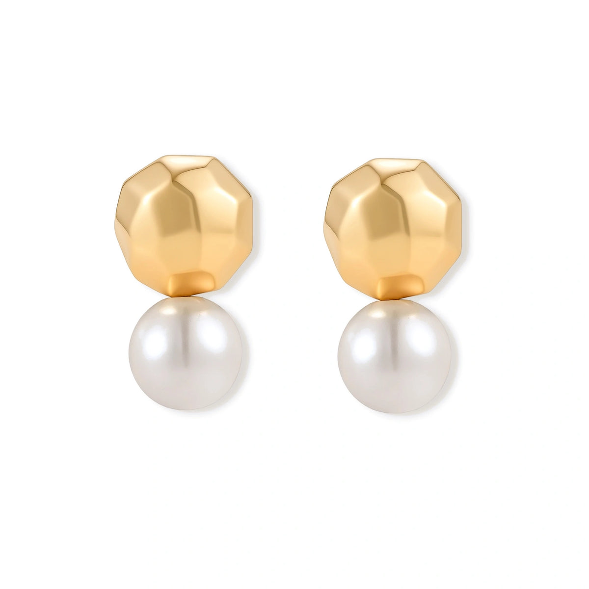 Pair of 18K gold-plated sterling silver stud earrings with hammered faceted tops and round simulated pearls on a cream background.