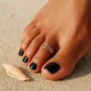 14k Yellow Gold Toe Ring in a Celtic Knot Style RCJ