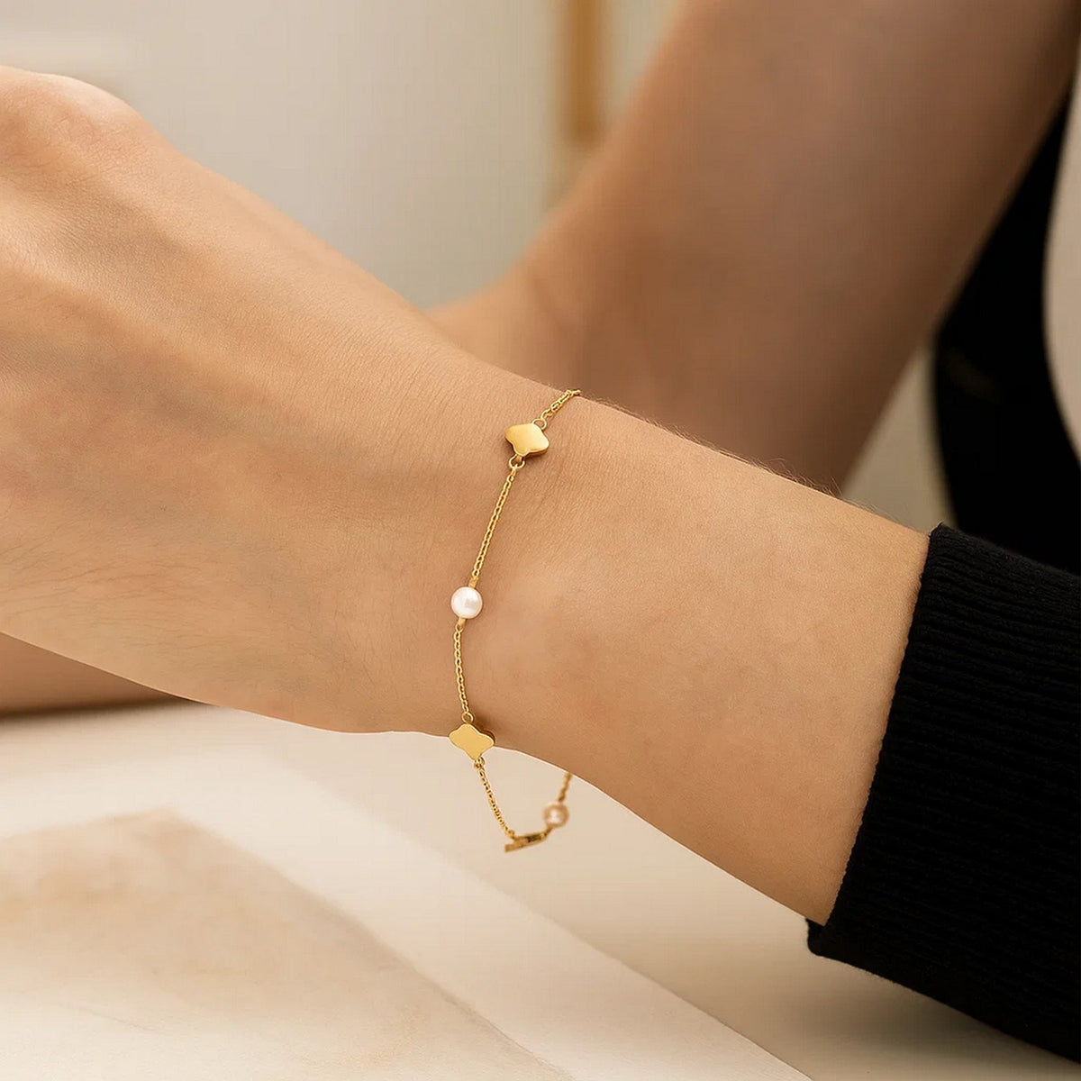 14k Yellow Gold Pearl Clover Bracelet RCJ