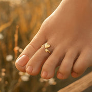 14k Yellow Gold Bypass Style Toe Ring with Polished Hearts RCJ