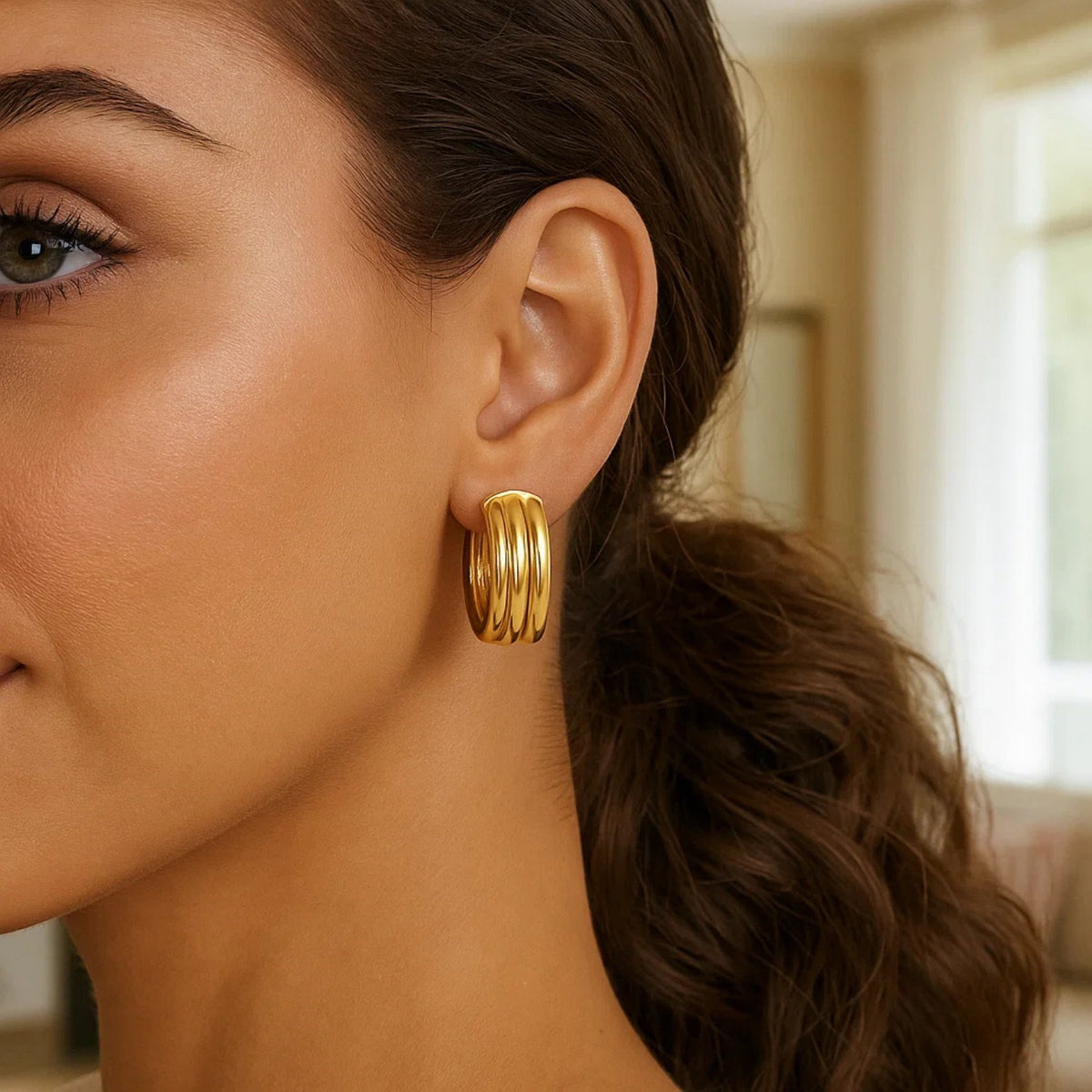 14K Yellow Gold Triple Row Oval Hoop Earrings (17.00 mm) Alba Luxe