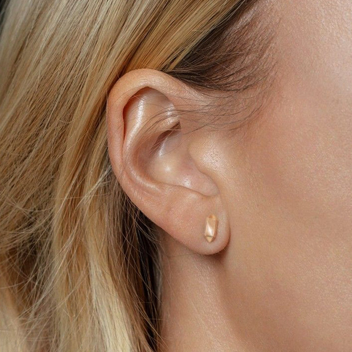 14K Yellow Gold Long Hexagon Post Earrings Alba Luxe