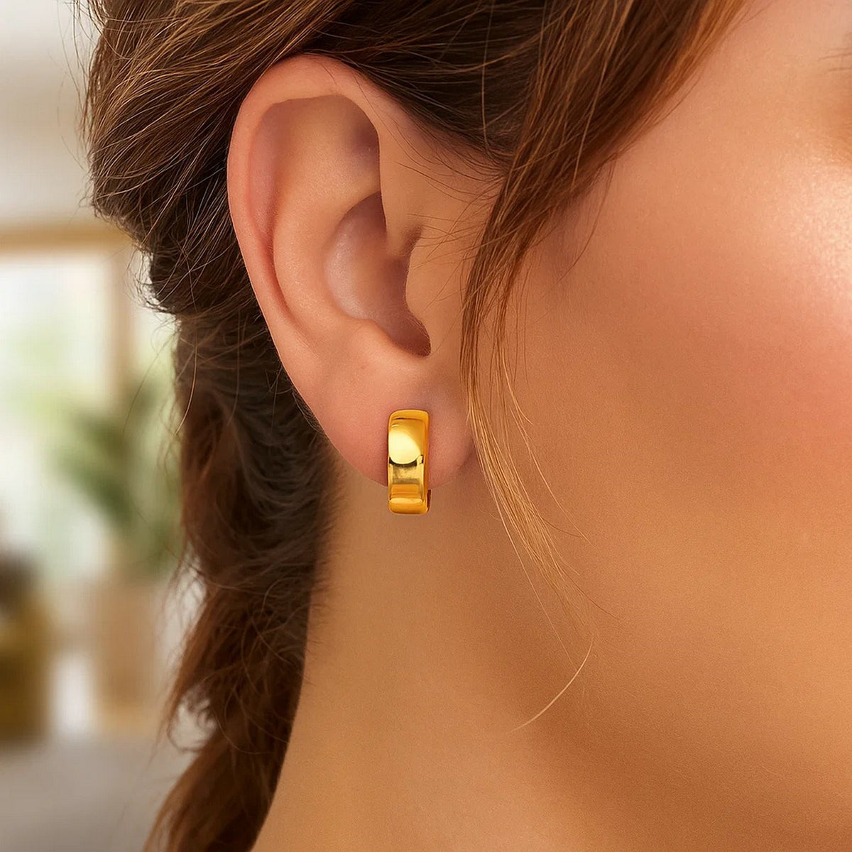14k Yellow Gold Textured and Polished Hoop Earrings Alba Luxe