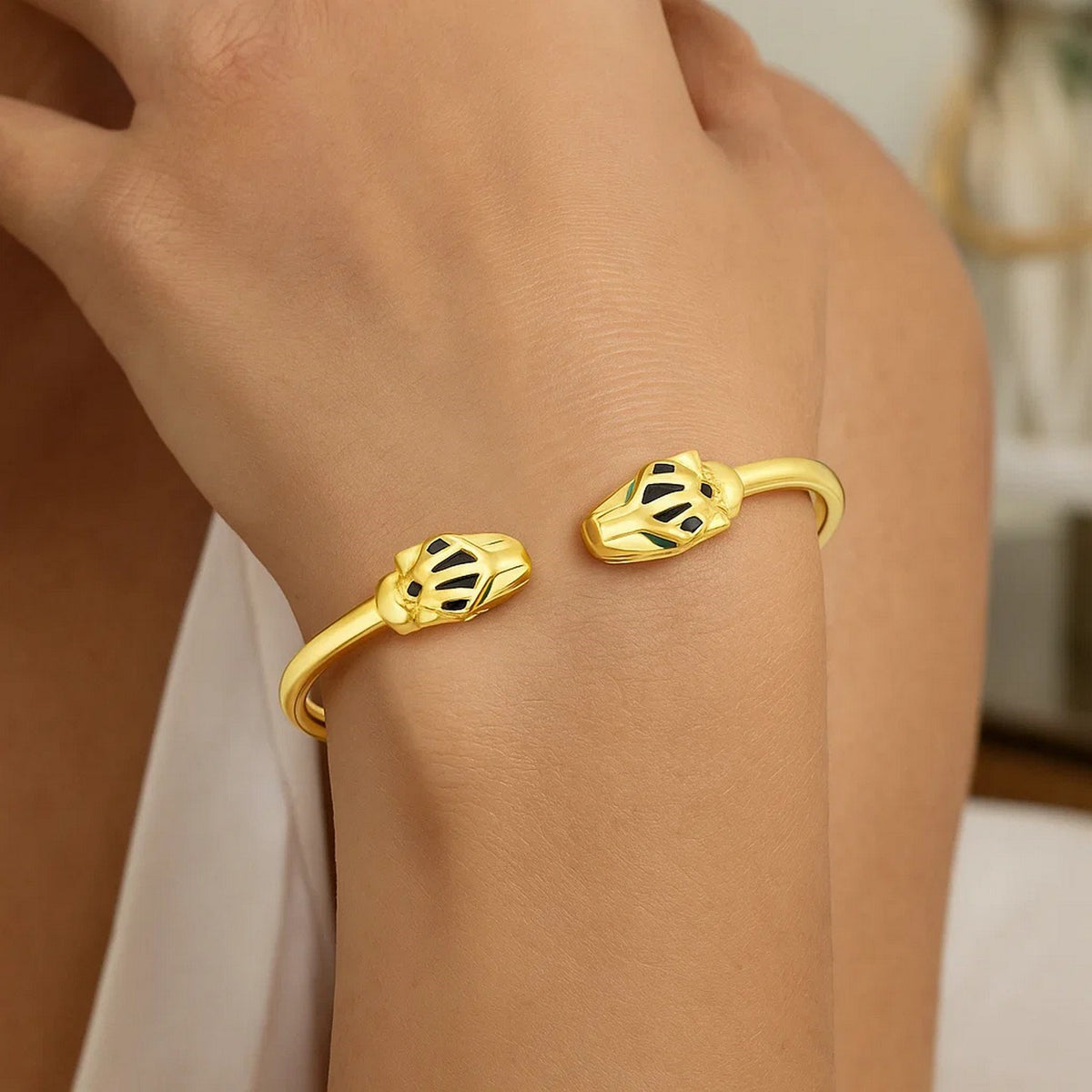 14k Yellow Gold Panther Bangle (3.00 mm) Alba Luxe