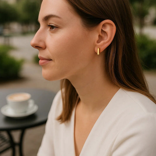 14k Yellow Gold Polished Rectangular Post Earrings Alba Luxe