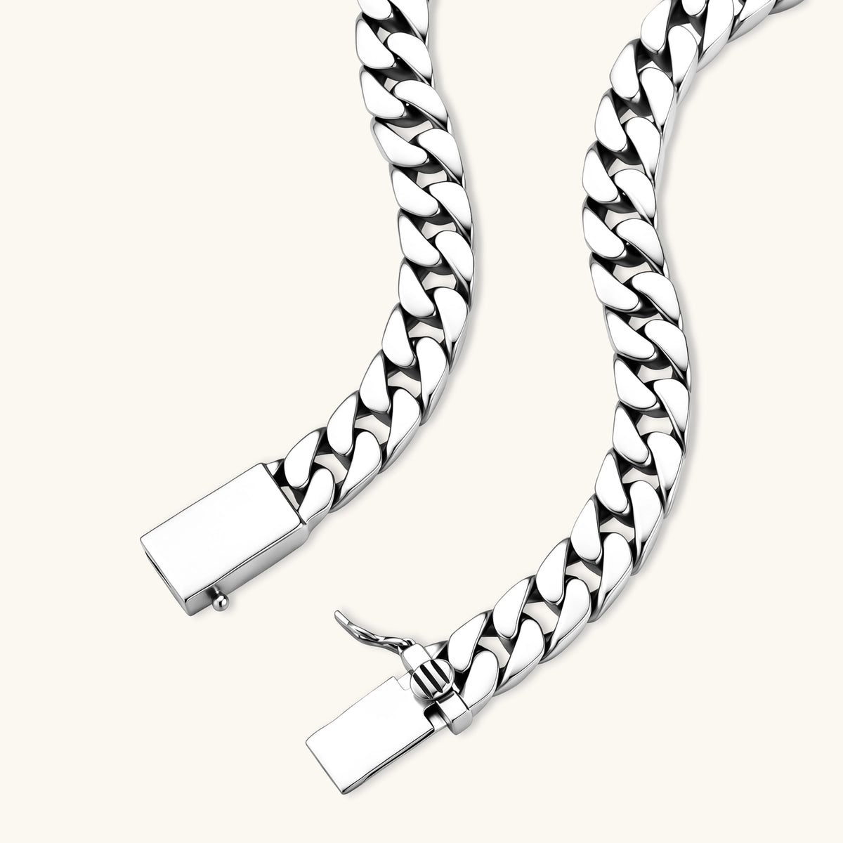 Cuban Chain Necklace by AlbaLuxe AlbaLuxe