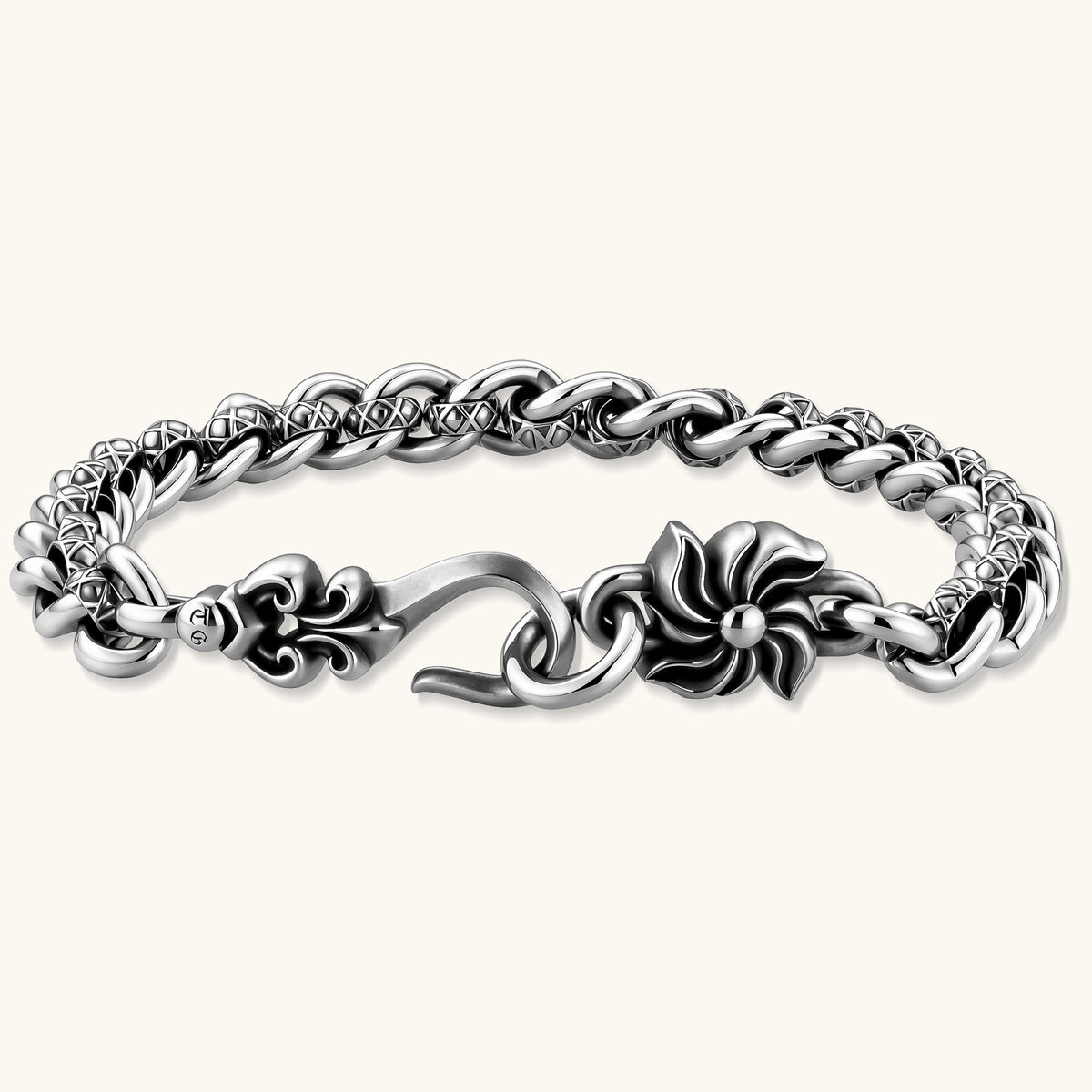 Chain Revolt Bracelet by AlbaLuxe AlbaLuxe